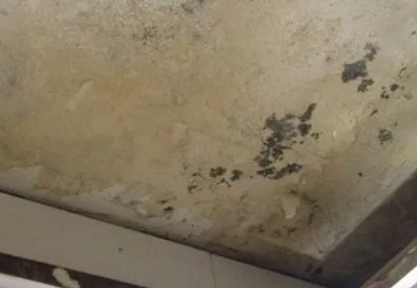 弥渡阳台漏水维修公司分享下弥渡卫生间渗水维修需要注意哪些问题。